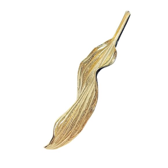 Vintage Trifari Gold Tone Leaf Brooch (6069) - Picture 4 of 8